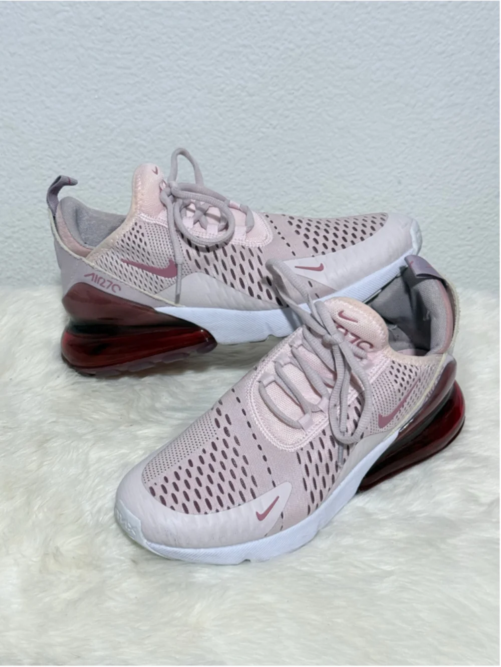 Women's Nike Air Max 270 Sneakers Pink and Burgundy 8.5
